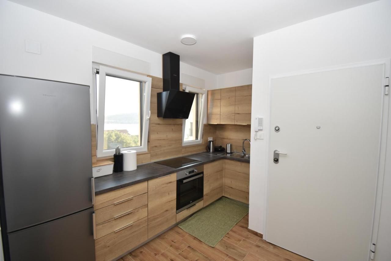 Apartman Bela ทิสโน ภายนอก รูปภาพ