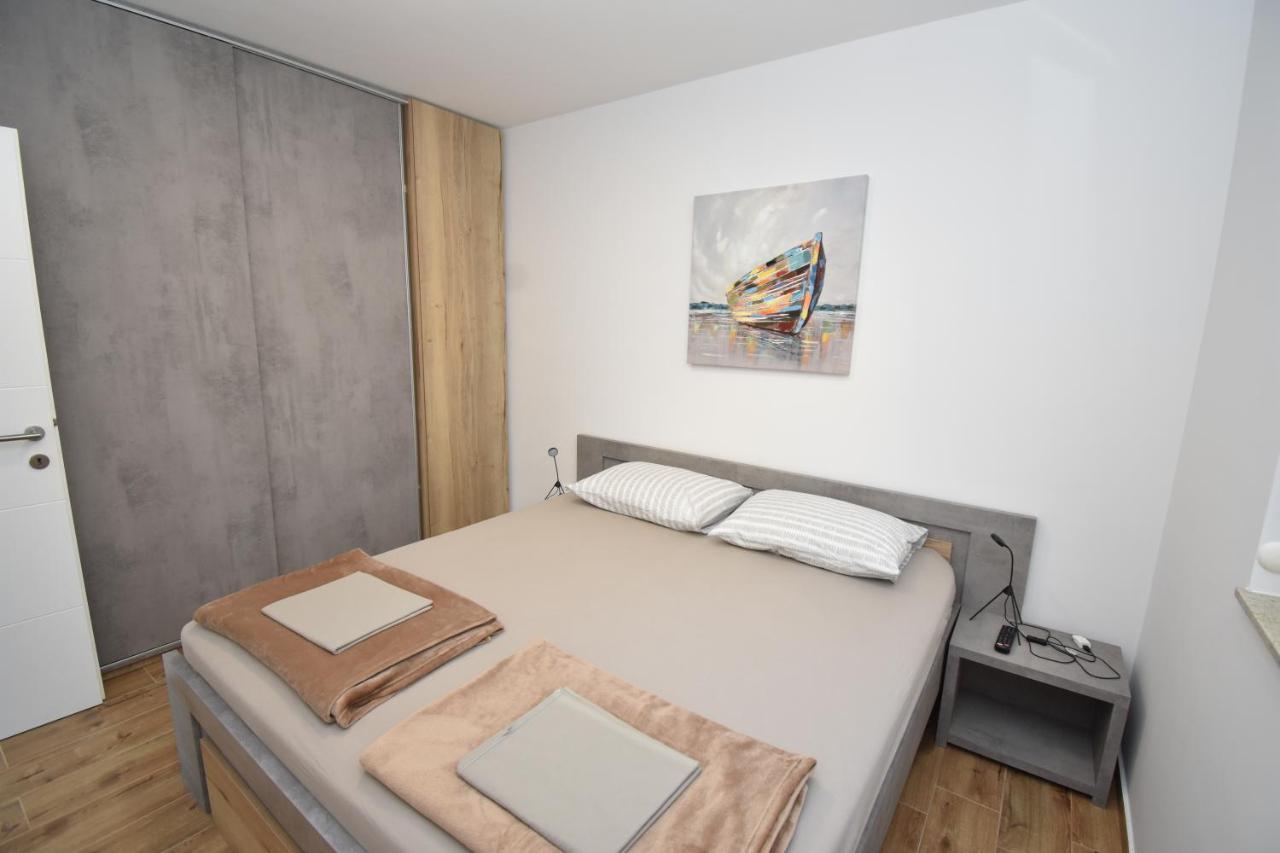 Apartman Bela ทิสโน ภายนอก รูปภาพ